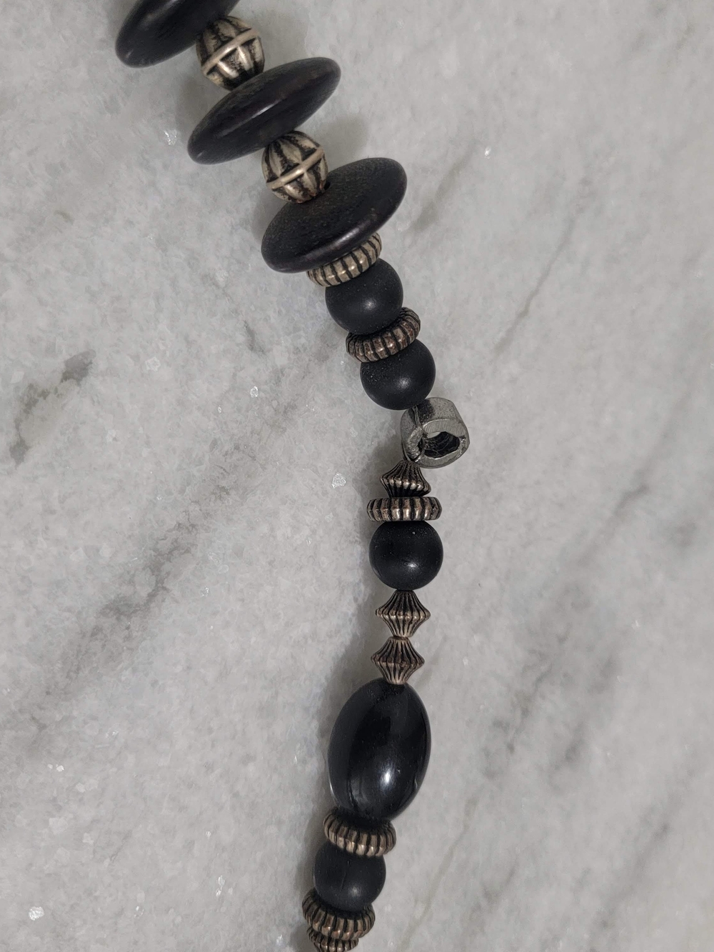2 Beaded Necklaces - Picture 7 of 10